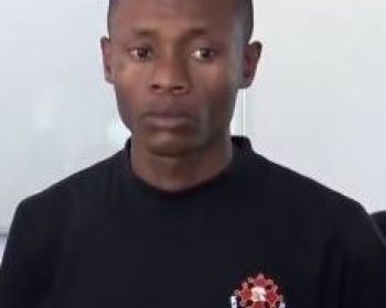 Tenues de pompiers pour les Comores