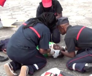 Tenues de pompiers pour les Comores